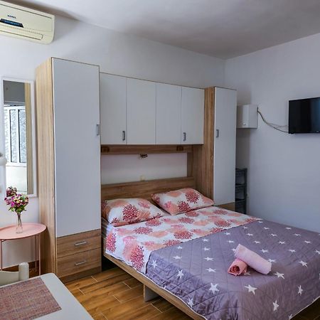 Apartments Neda Omiš Zewnętrze zdjęcie