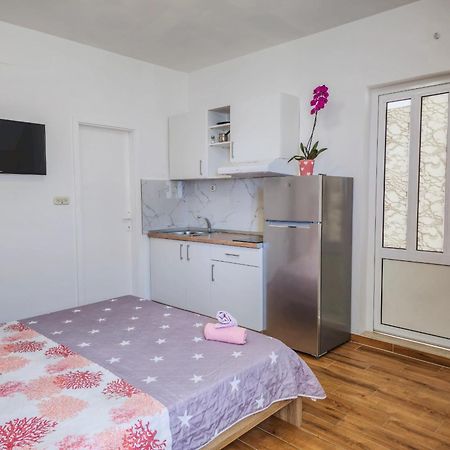 Apartments Neda Omiš Zewnętrze zdjęcie